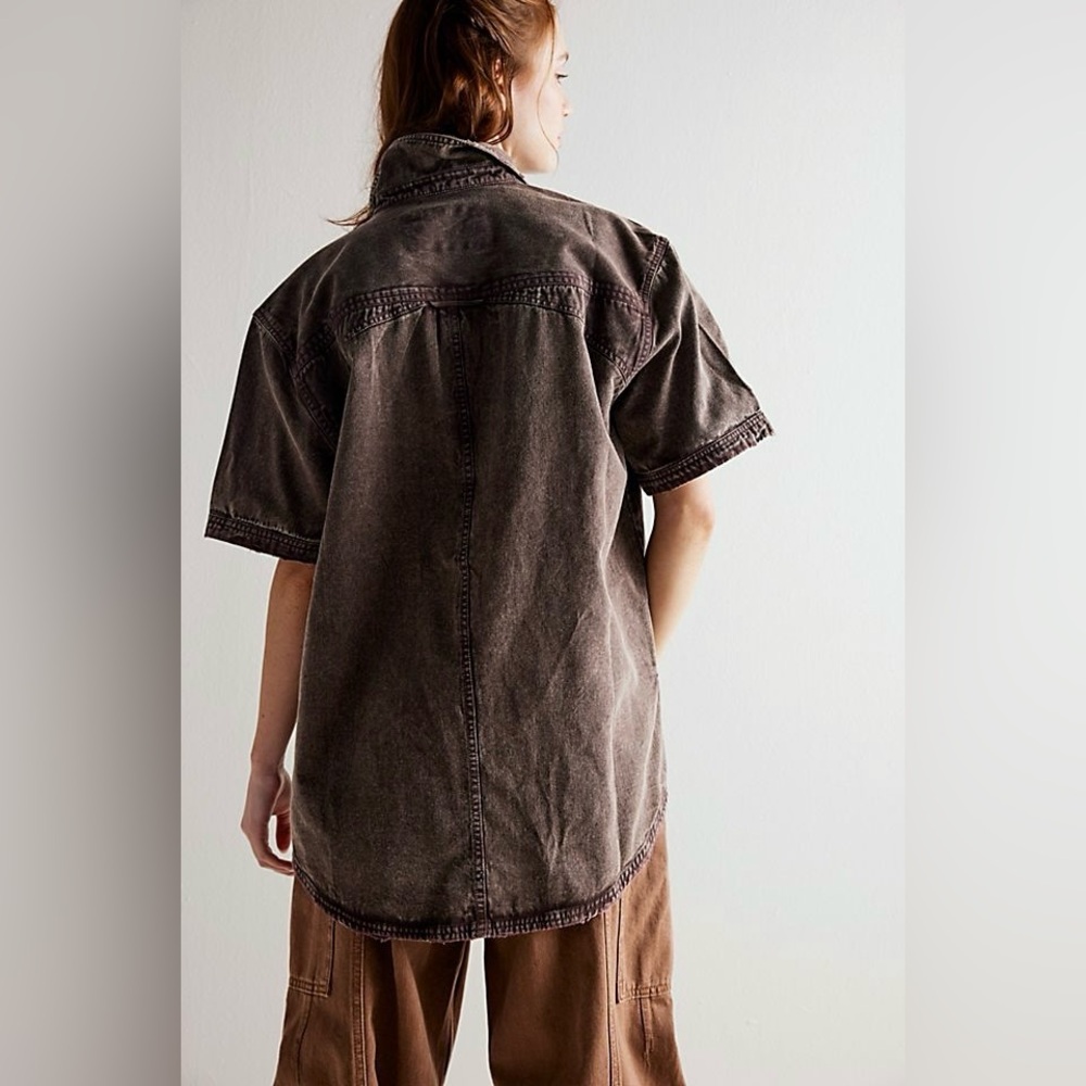 NWOT Free People The Short Of It Distressed Denim Button Collar Blouse Tee Small - Picture 2 of 10